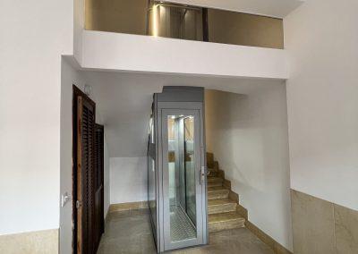 MEJORA ACCESIBILIDAD EN EDIFICIO EXISTENTE ENTRE MEDIANERAS